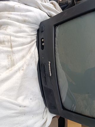 TV Panasonic CRT Nera