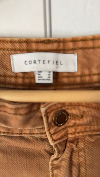 Vaqueros pierna ancha  (marrón mostaza )