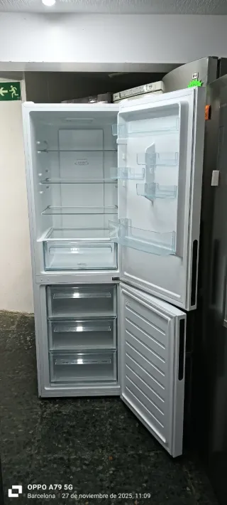 Nevera Combi Candy Blanca NO Frost energía A+