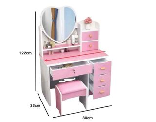 Toeletta con specchio a cuore e sgabello