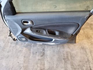 Puerta Delantera Derecha Nissan Almera N16