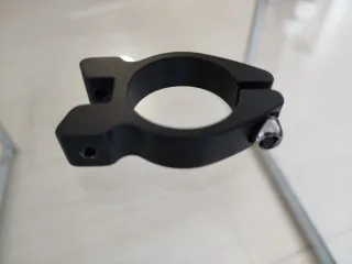 Abrazadera sillín para portabultos