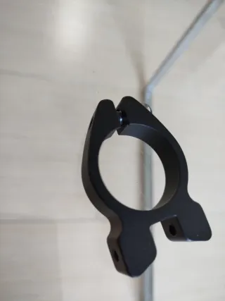 Abrazadera sillín para portabultos