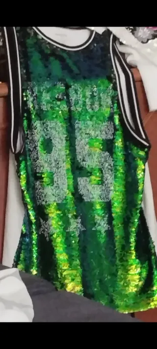 Camiseta sin mangas Reebok lentejuelas