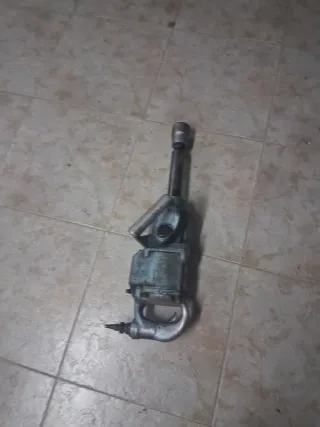 Pistola de impacto neumática