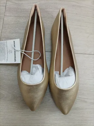 Bailarinas con Puntera en Pico Doradas Talla 38.5