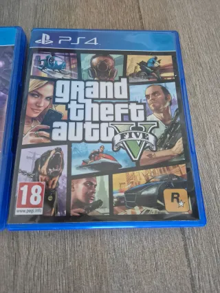 PS4 (PlayStation 4) Blanca +CRASH + GTA V.