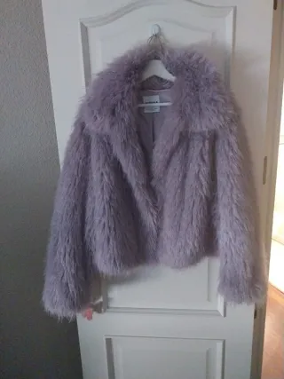 Bershka Chaquetón Pelo Morado Talla M