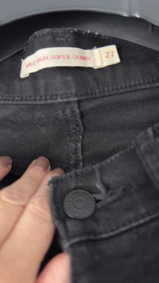 Vaqueros negros levis original