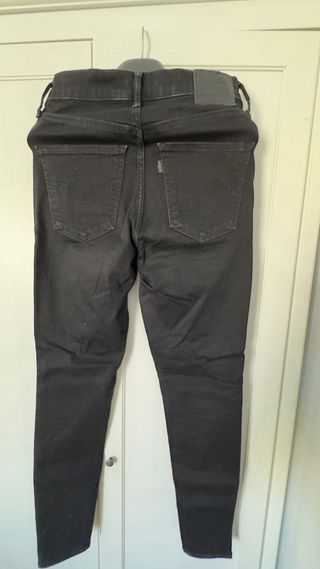 Vaqueros negros levis original