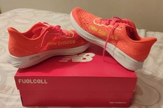 New Balance Supercomp Pacer Naranja