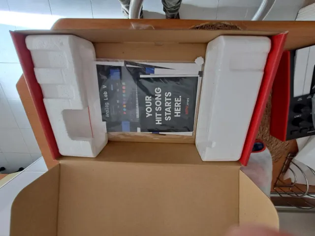 Teclado AKAI MPK mini