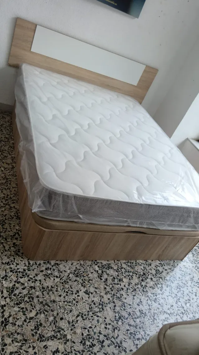 135x190CANAPÉ+COLCHÓN NUEVOS