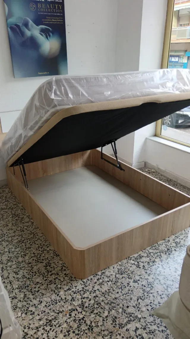 135x190CANAPÉ+COLCHÓN NUEVOS