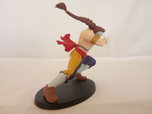 Figure Street Fighter Ken e Vega