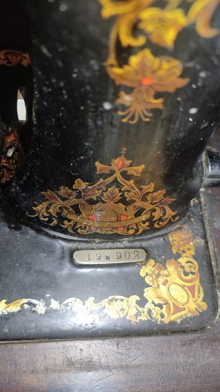 Máquina de coser Wertheim antigua