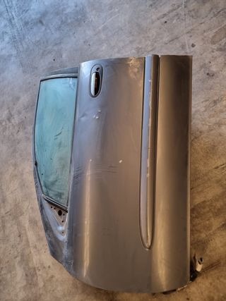 Puerta Delantera Izquierda Nissan Almera N16