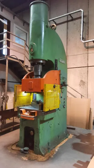 Prensa Hidráulica Galdabini 80 Toneladas