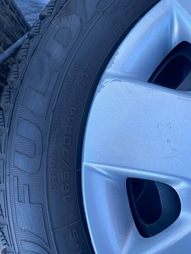 Llantas Fulda Montero 3 165/70 R14 + Tapacubos