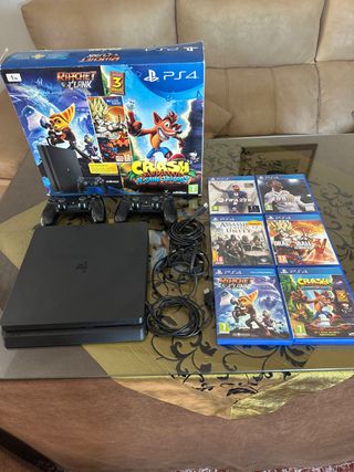 PS4 (PlayStation 4) Negra + Juegos