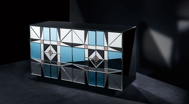 Credenza con specchio blu e argento
