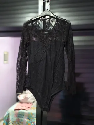 Body fiesta encaje manga larga