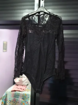 Body fiesta encaje manga larga