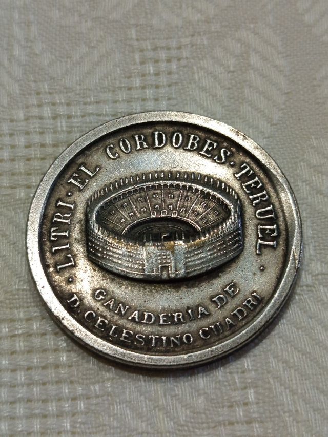 MEDALLA NUEVA PLAZA TOROS HUELVA 1968