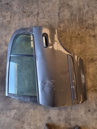 Puerta Trasera Izquierda Nissan Almera N16