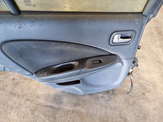Puerta Trasera Izquierda Nissan Almera N16