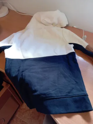 Sudadera chico con capucha