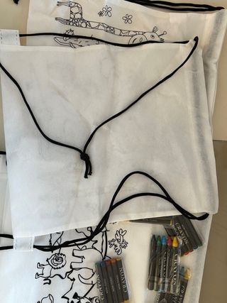 Bolsas infantiles con ceras de colores
