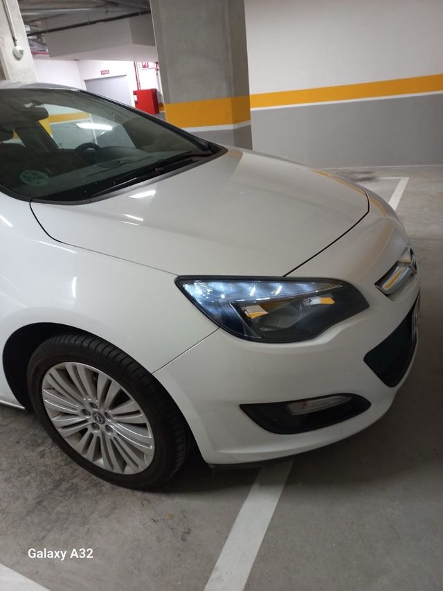 Opel Astra 1.4 turbo gasolina 140 cv