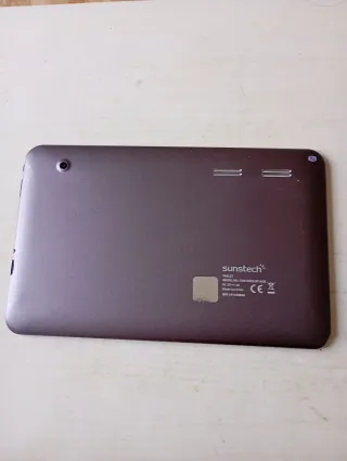 Lote Tablet Suntech y E-book TrekStor Negro