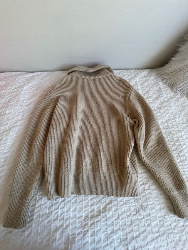 Jersey beige con cremallera