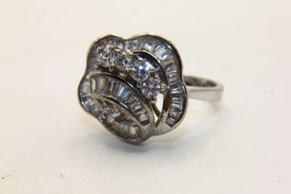 Anello stupendo Vintage argento pietre CZ