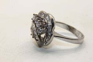 Anello stupendo Vintage argento pietre CZ