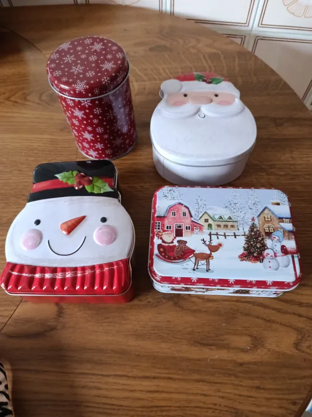 4 Caixas Metálicas de Natal