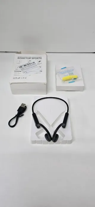 Cascos Óseos Deportivos Negros y Blancos