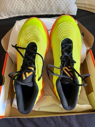 Nike Giannis Immortality 4 - Naranja/Amarillo