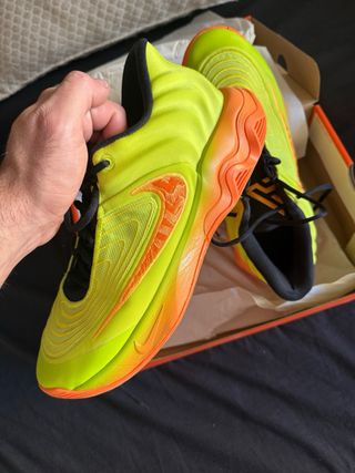 Nike Giannis Immortality 4 - Naranja/Amarillo