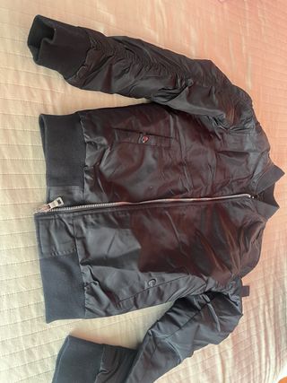 Chaqueta bomber negra