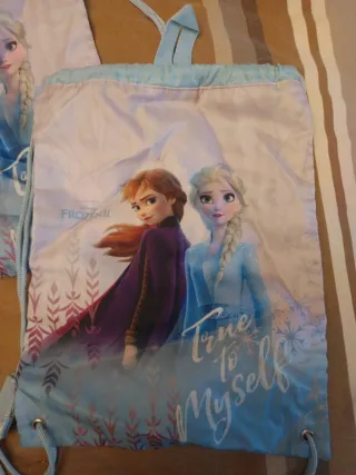 Mochilas Frozen 2 (2 unidades) 5€ cada una.