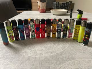 Lotto 54 accendini assortiti