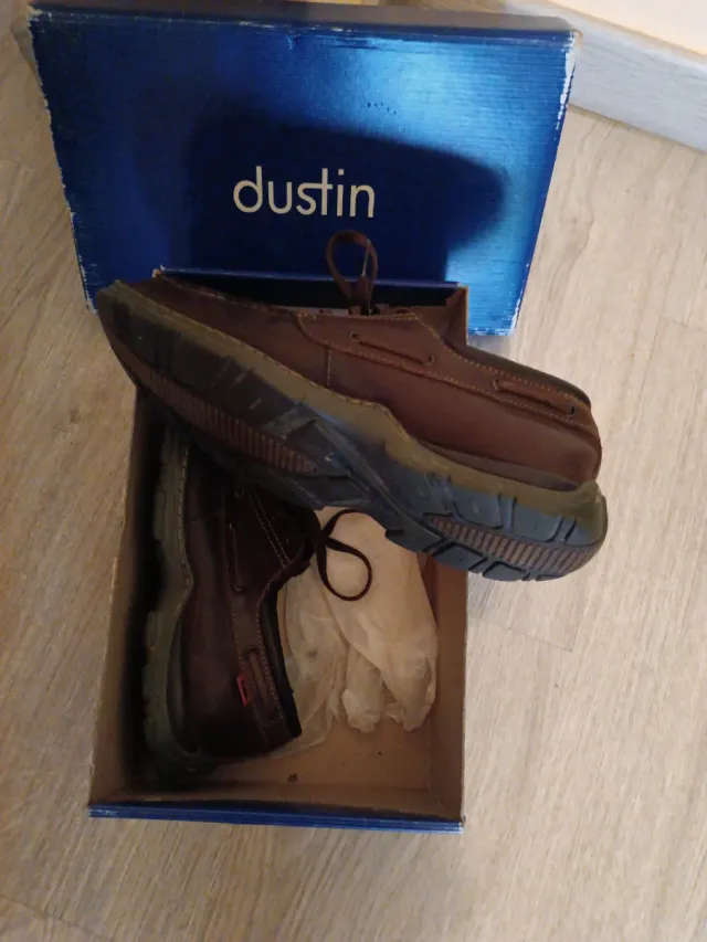 Zapatos de piel Dustin talla 44.