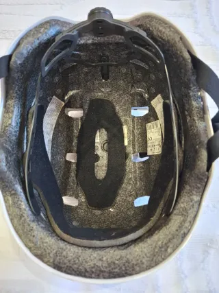 Casco blanco patines/patinete