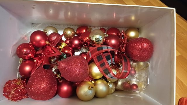 Lote adornos navideños rojos y dorados