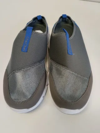 2 Pares  Deportivas 'zuecos' Hombre 42'5