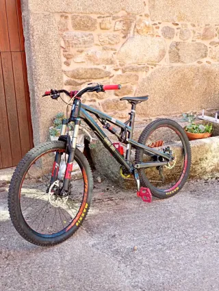 Bicicleta Enduro