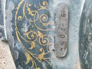 Máquina de coser Singer antigua